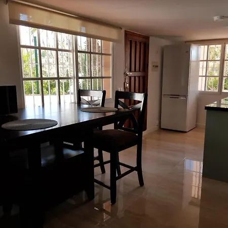 Deluxe Athos 50 Mp Garden Patio Golf & Pensión *